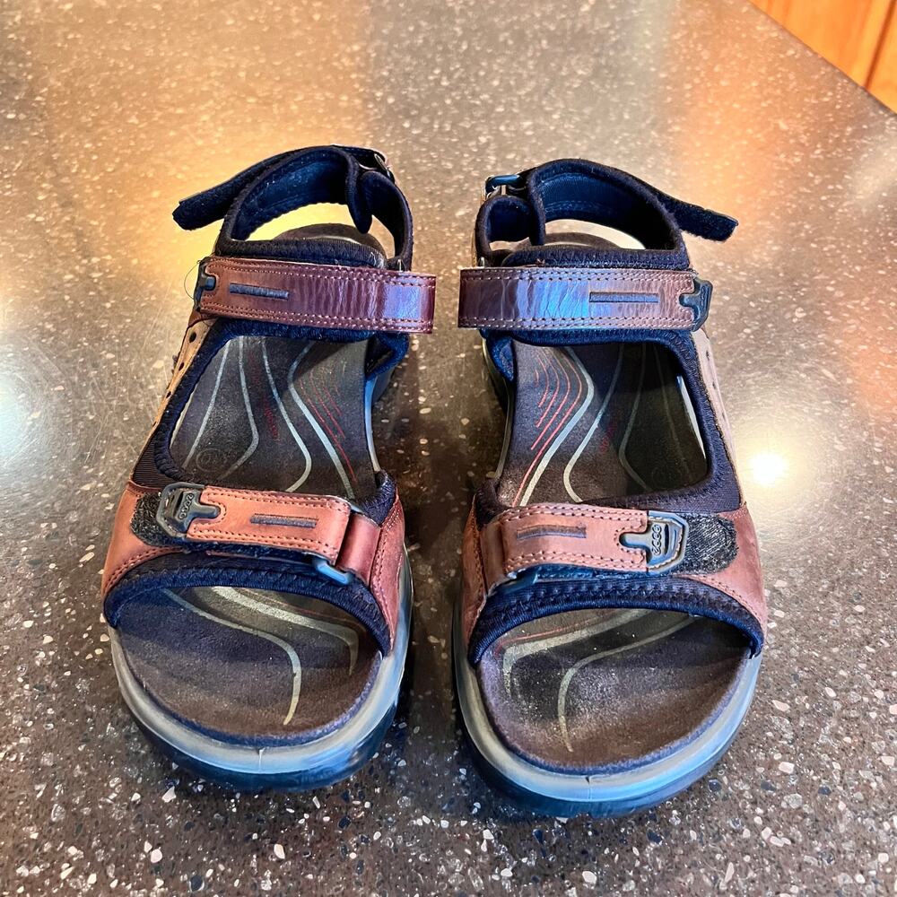 ECCO Yucatan Sandals Men's Size EU 40 US 6/6.5 Brown & Black Hiking Nubuck